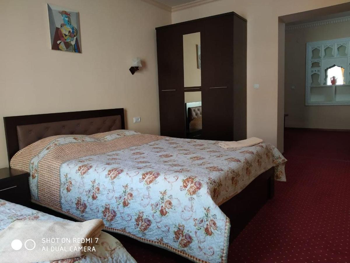 Hotel Zarina Samarkand Bagian luar foto